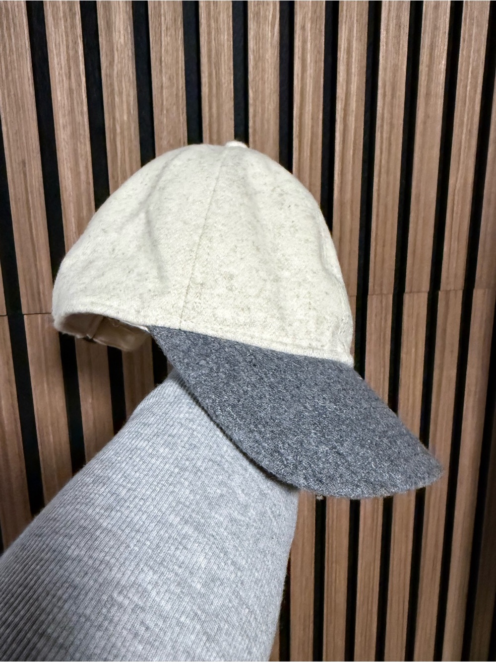 Gap Wool Blend Two-Tone Baseball Cap - Cream and Gray
